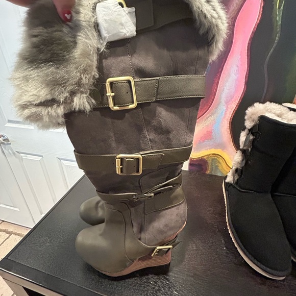 Colin Stuart Boots - Picture 3 of 5